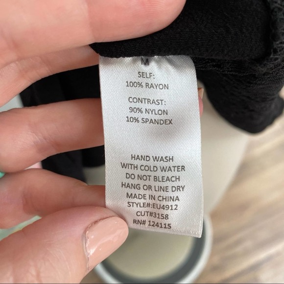 SOLD NORDSTROM ELODIE Black Lace Back Tank Size Medium - Picture 8 of 9